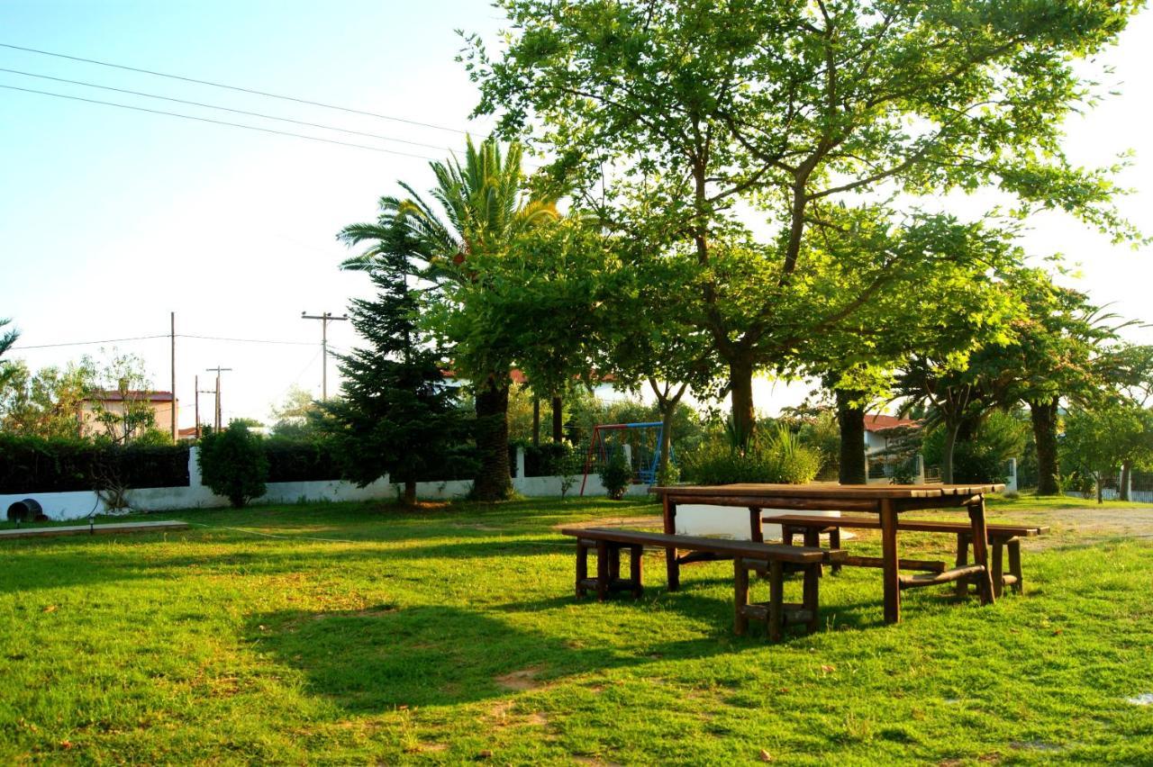Simplicity At Iris Accommodation Psakoudia Exterior photo